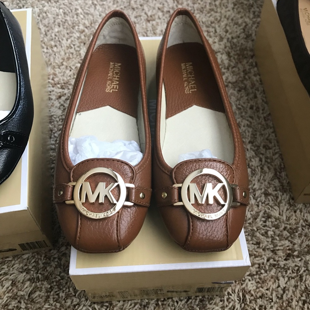 Authentic MK flat shoes